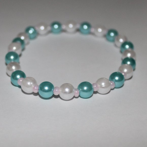 Handmade Blue and white pearl beads with pink Czech beads - Picture 2 of 3